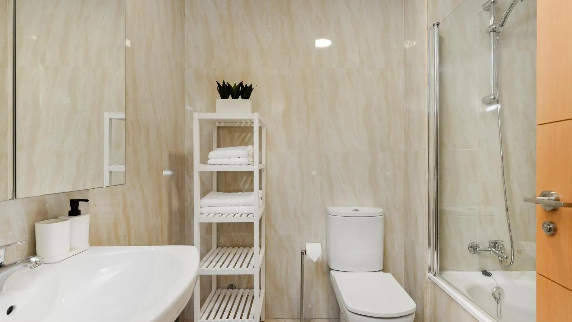 Casa Beau Bella 2-Bedroom Apartment At Residencial Duquesa Manilva